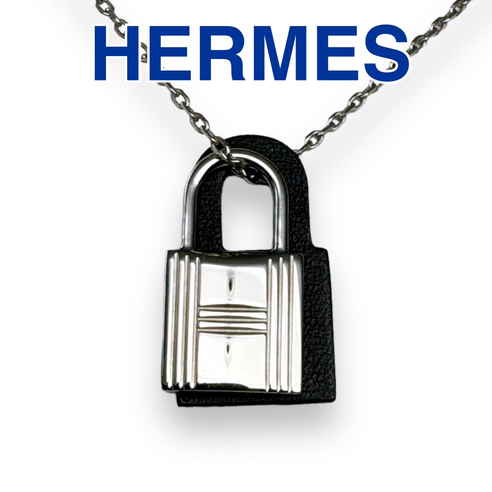 Hermes Small O Kelly Pendant Swift "Palladium/Noir"