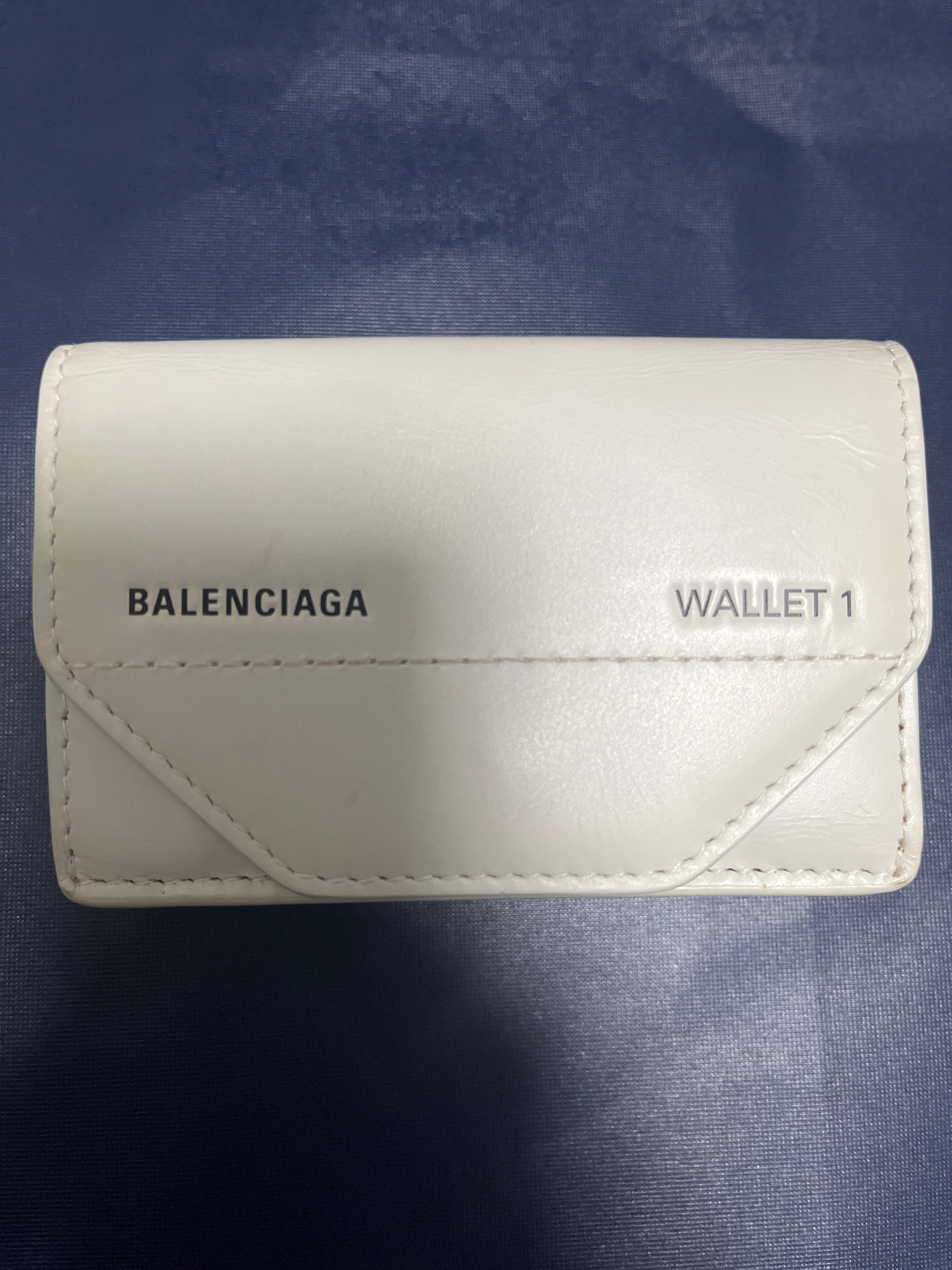 BALENCIAGA 三つ折り財布