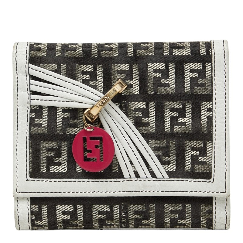 フェンディ ズッキーノ ロゴチャーム 三つ折り財布 8M0177 ホワイト ブラウン キャンバス レザー レディース FENDI 【中古】