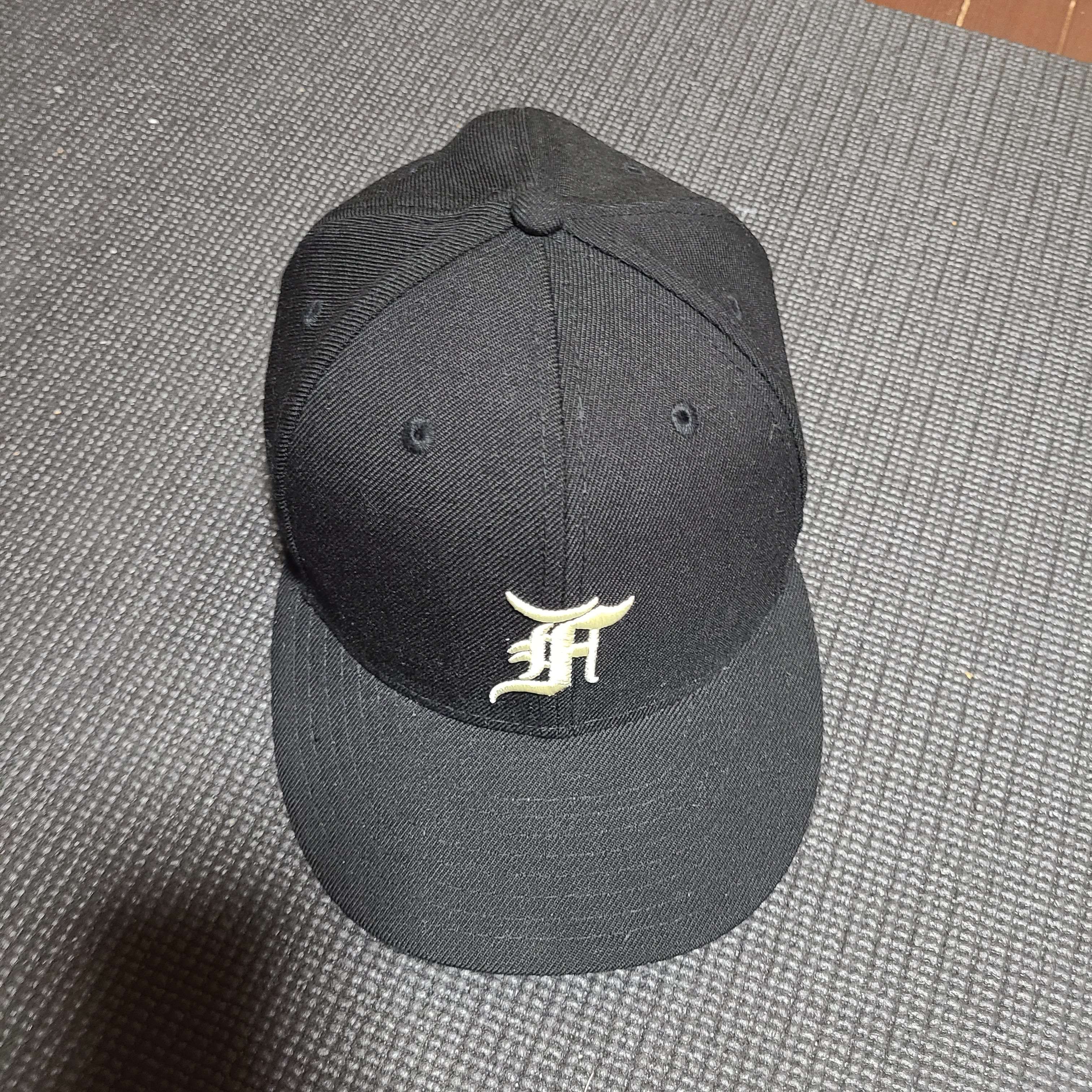 FEAR OF GOD ESSENTIALS New Era Fitted Cap (FW20) "Black"