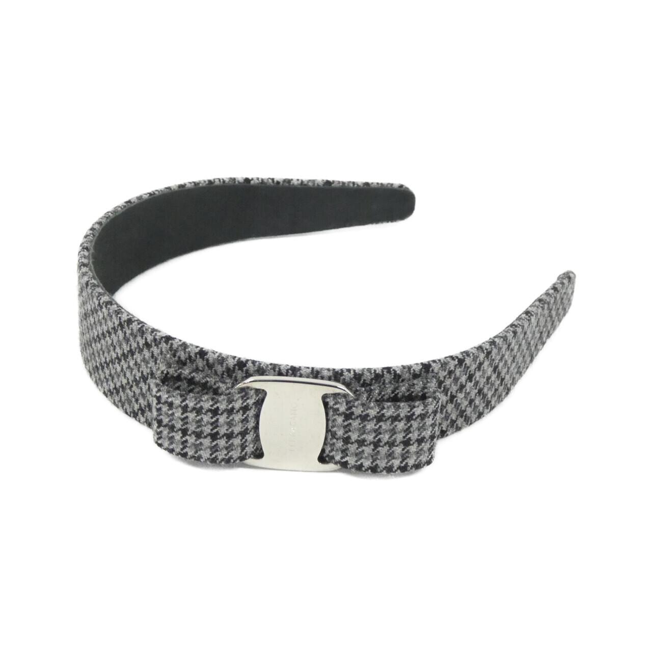 サルヴァトーレフェラガモ 34 0417 カチューシャ