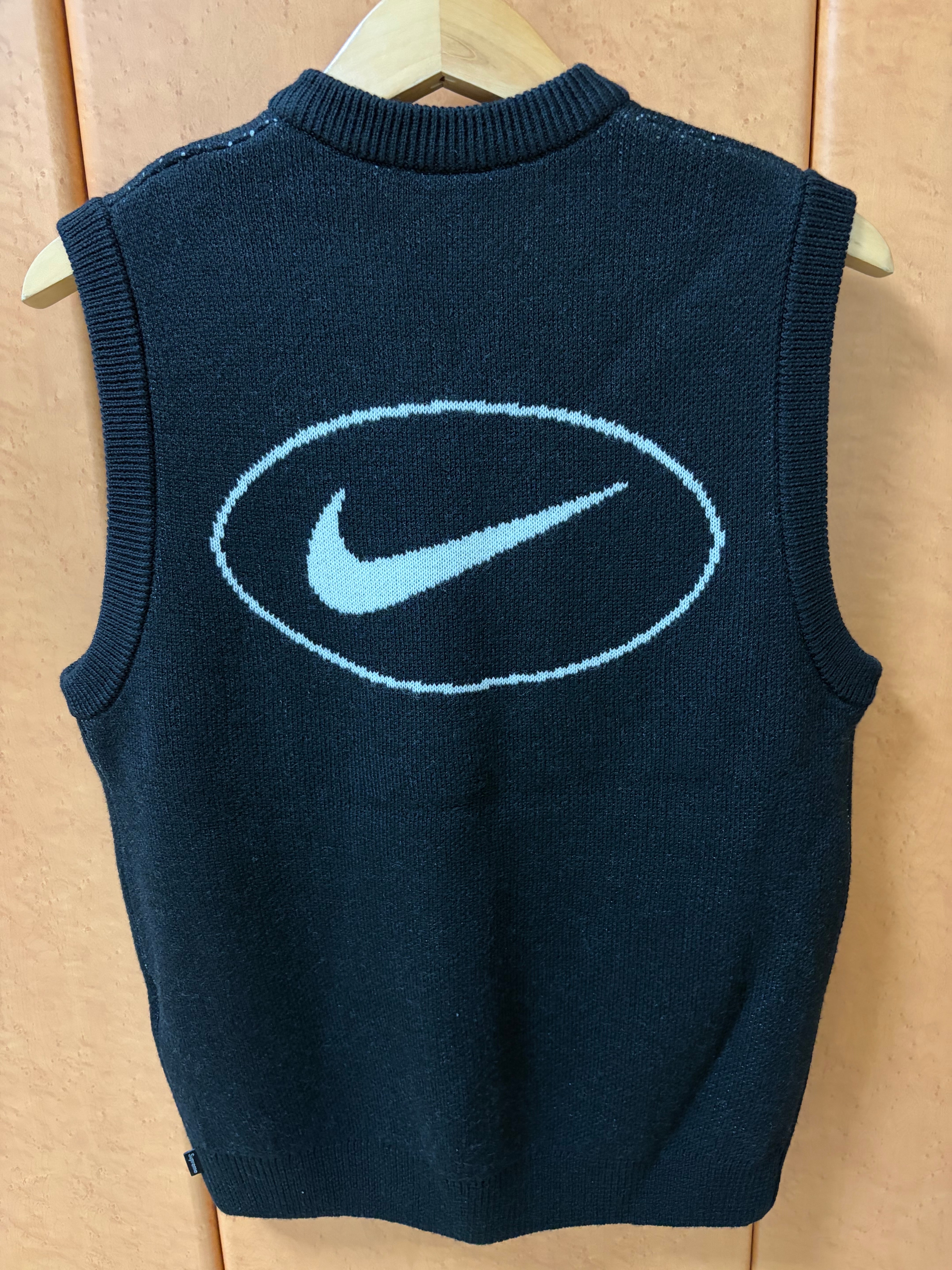 Supreme x Nike Sweater Vest "Black"