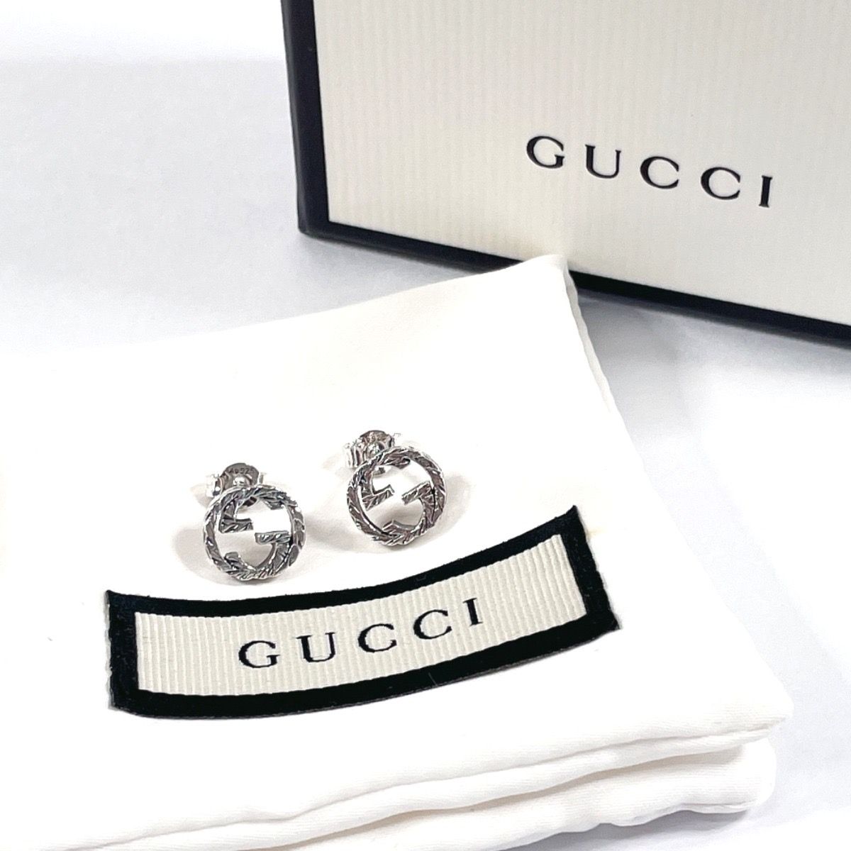 GUCCI Interlocking G Earrings In Silver