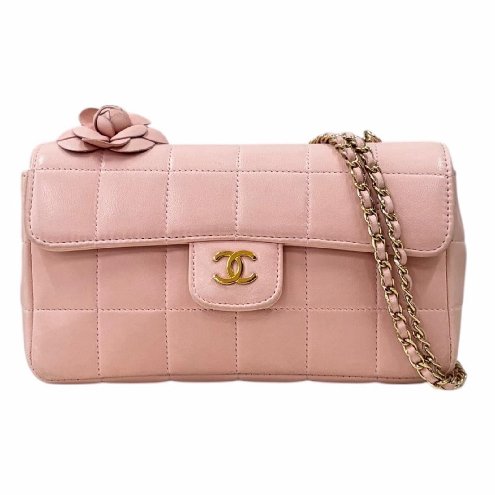 シャネル チョコバー カメリア ショルダーバッグ レザー ピンク レディース CHANEL  中古