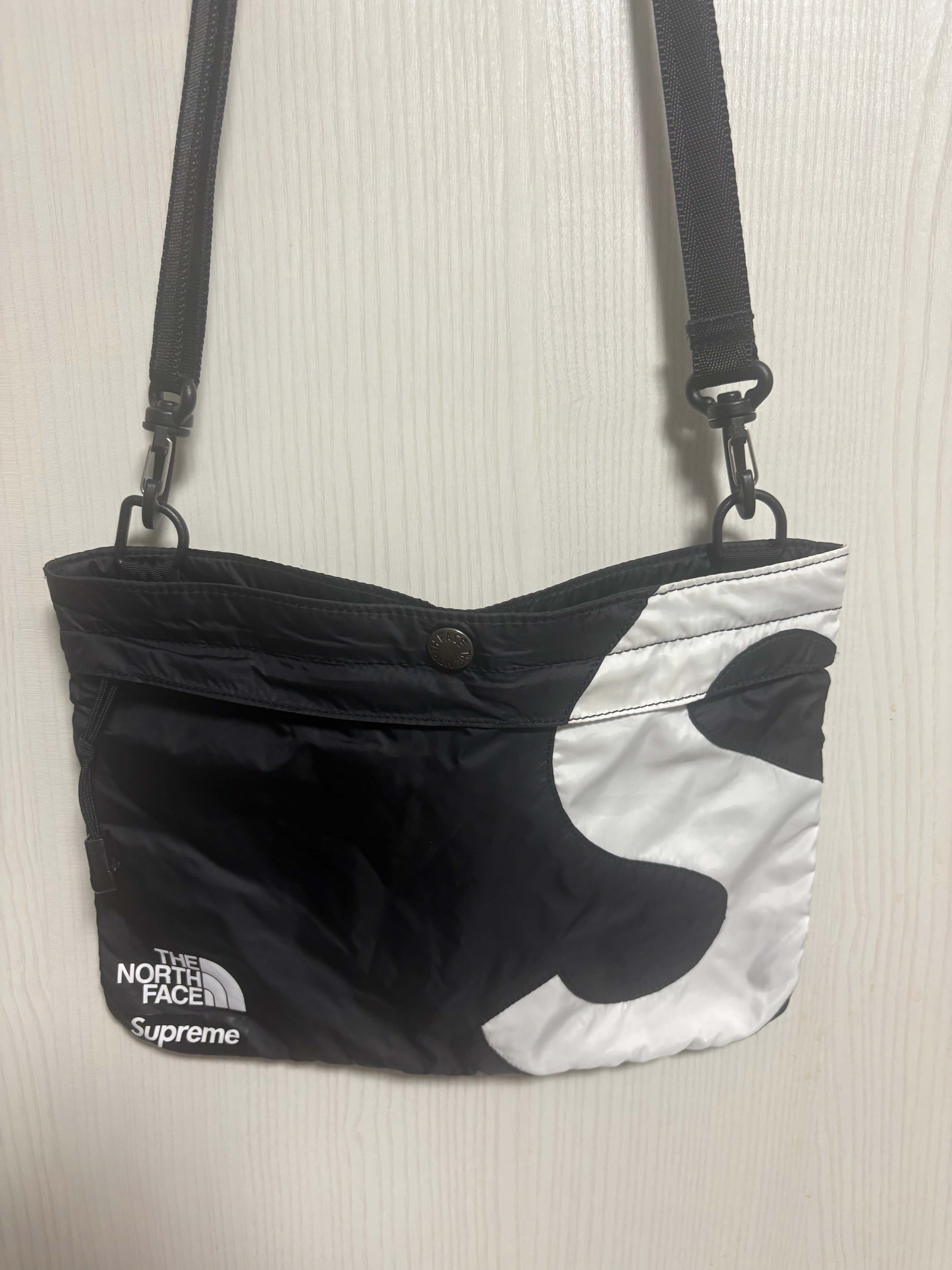 Supreme x The North Face S Logo Shoulder Bag "Black"