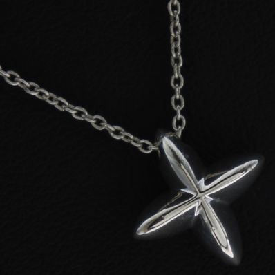 ティファニー クロス エルサペレッティ レディースネックレス