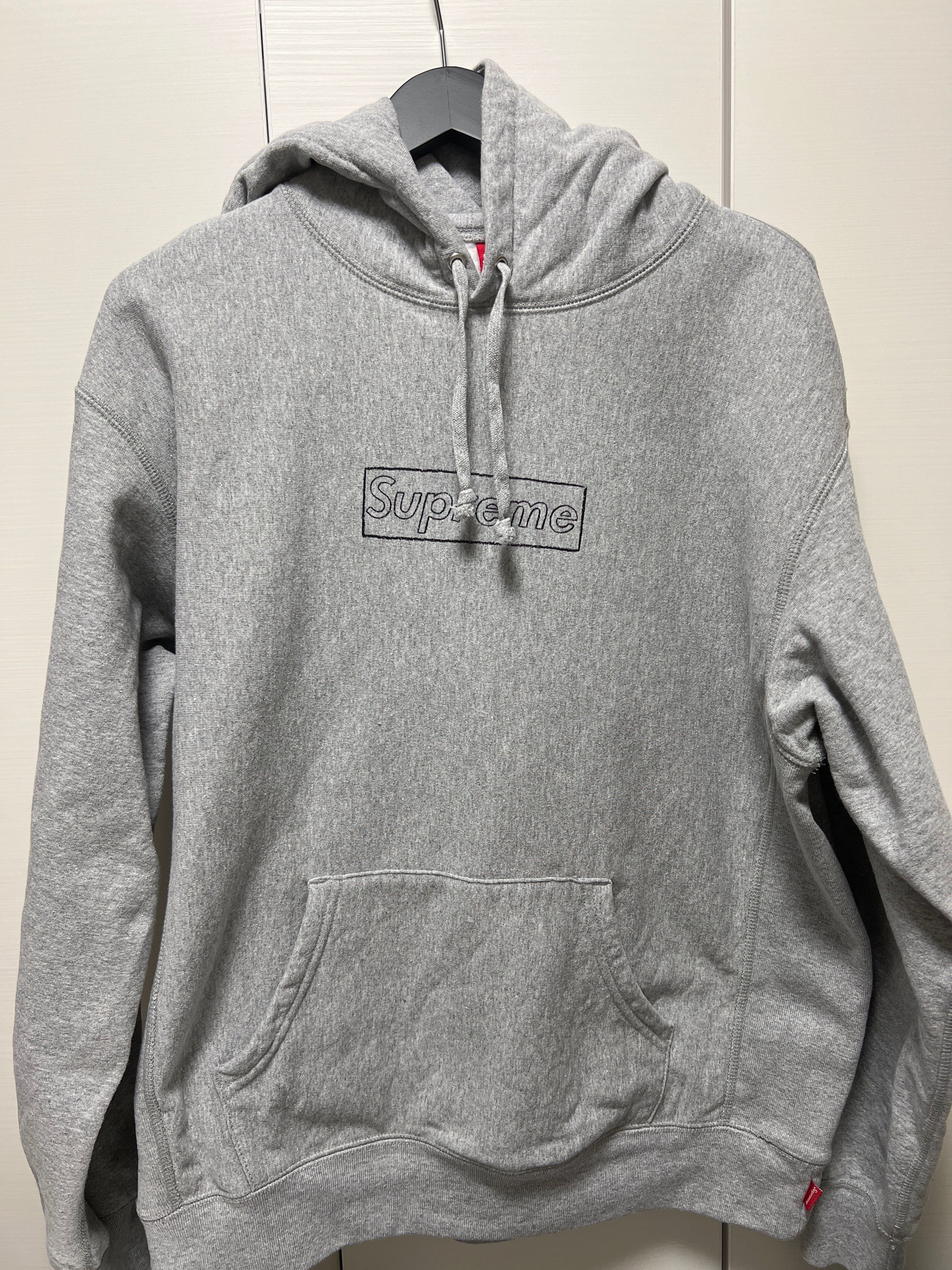 Supreme KAWS Chalk Logo Hooded Sweatshirt "Grey"(2021)