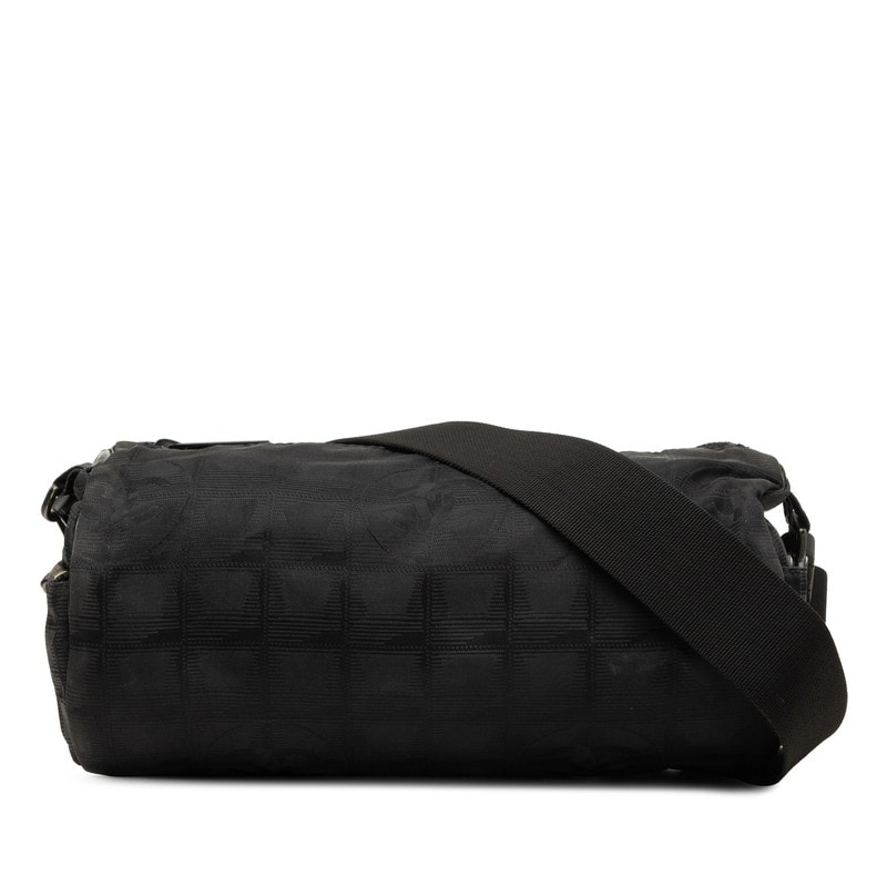 シャネル ココマーク ニュートラベルライン ショルダーバッグ ブラック ナイロン レディース CHANEL 中古