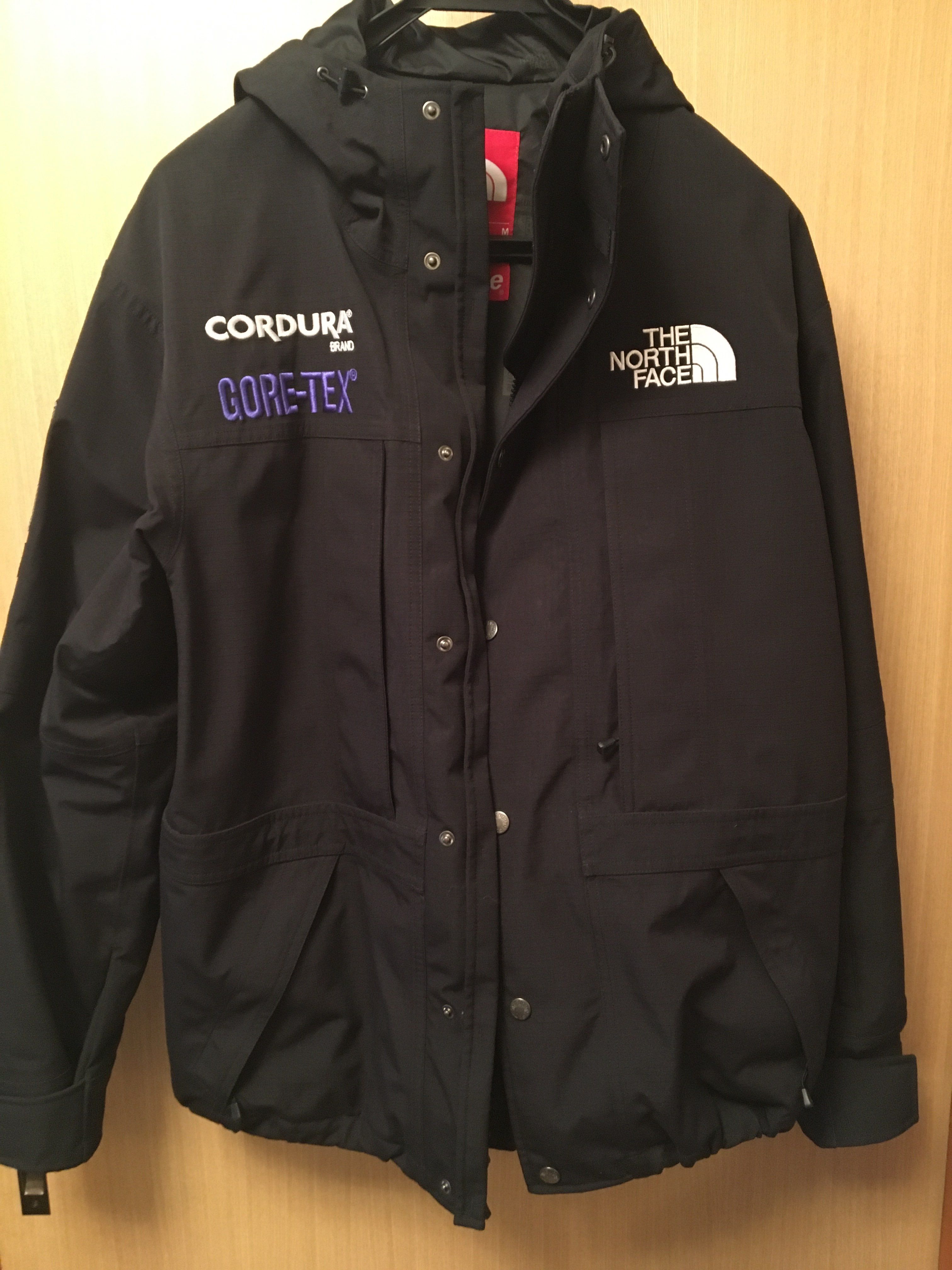 Supreme x The North Face Expedition Jacket "Black"
