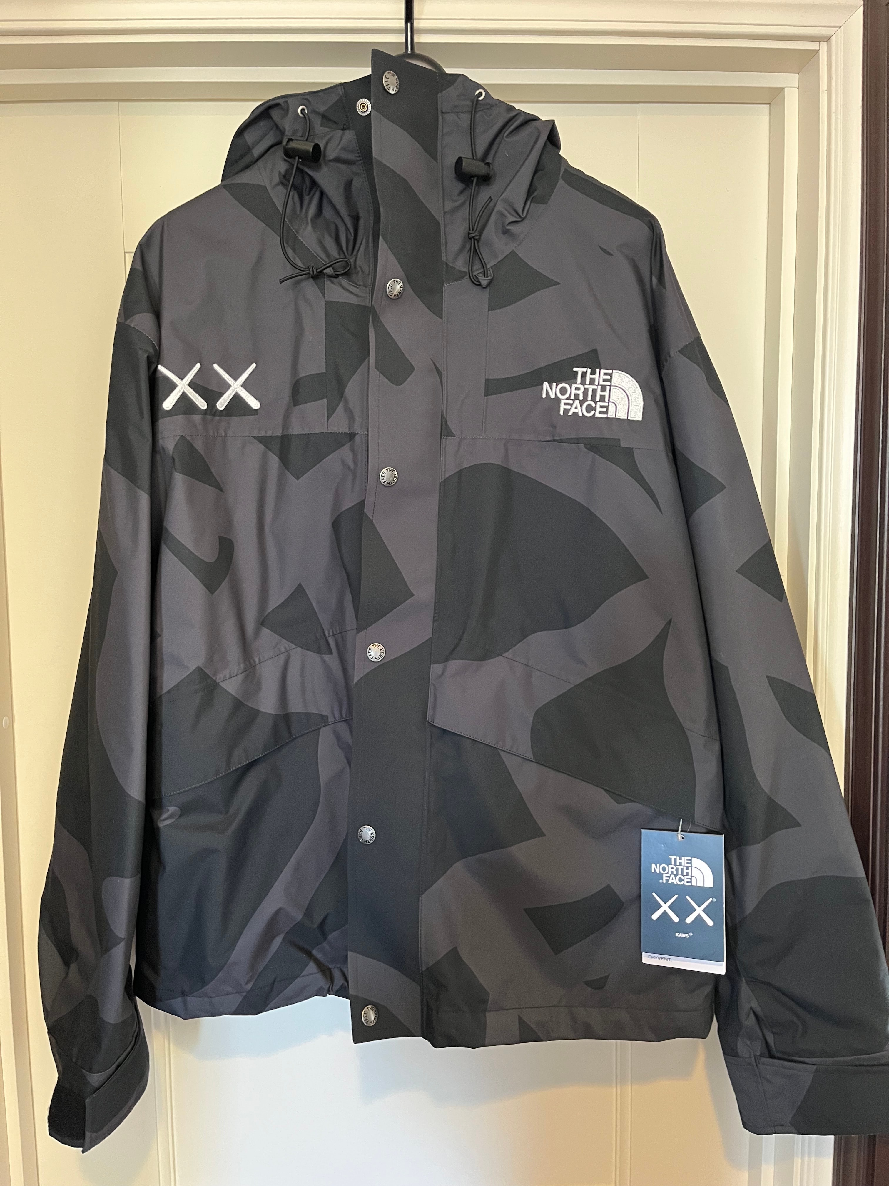 The North Face Kaws Retro 1986 Mountain Jacket "Black"