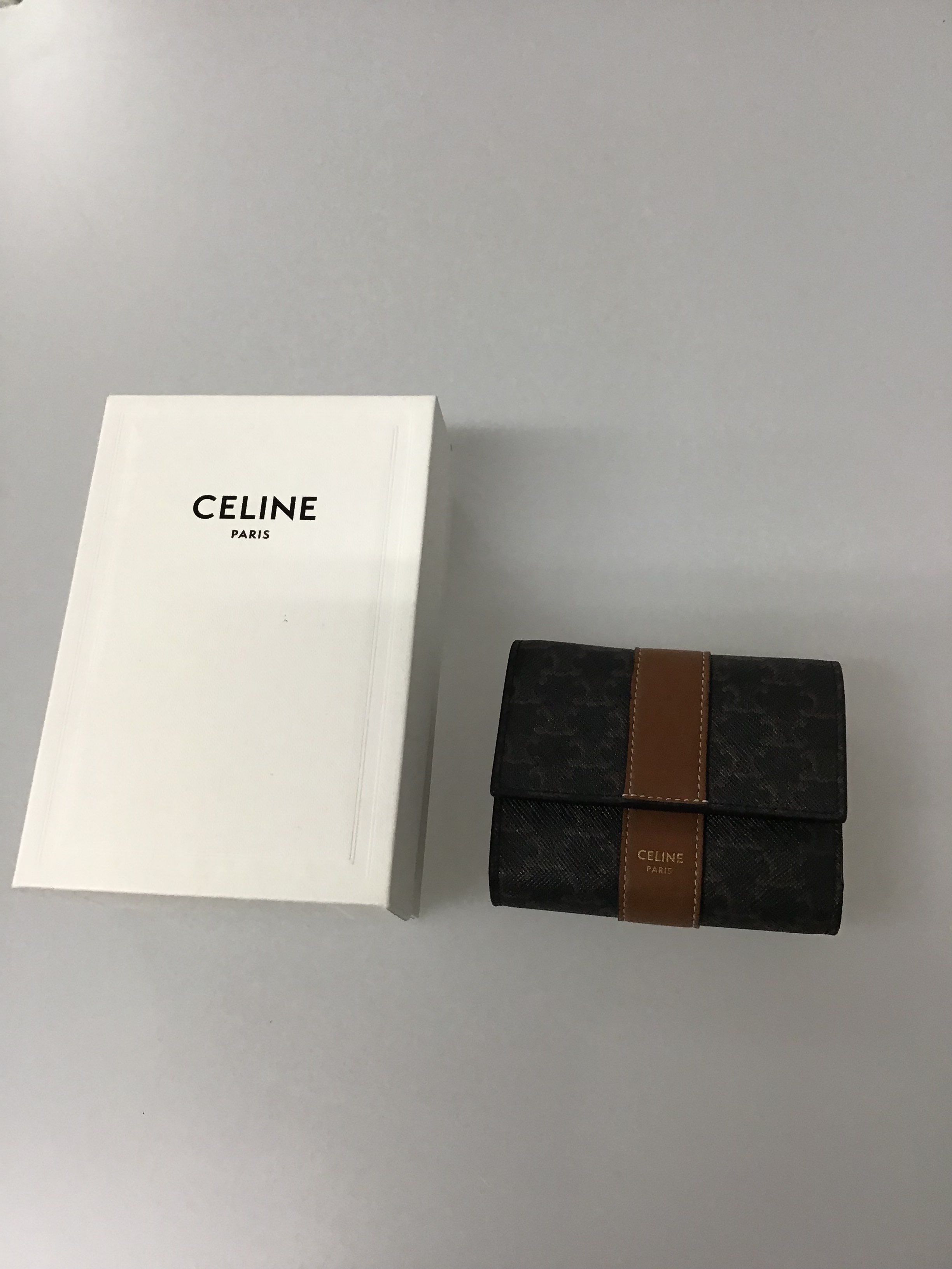 セリーヌ スモールトリオンフキャンバス ラムスキン ウォレット