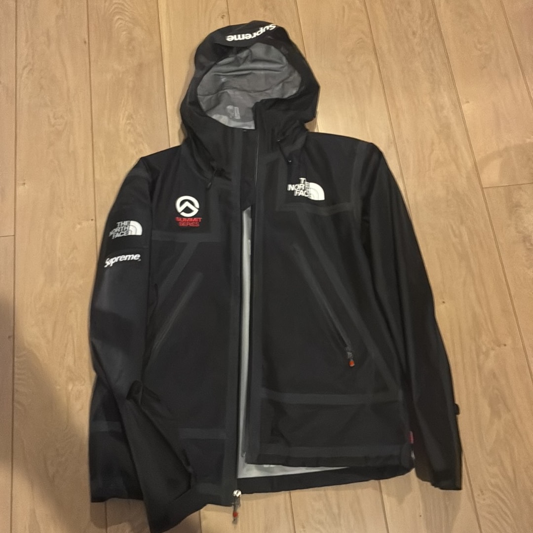 Supreme x The North Face Summit Series Outer Tape Seam Shell Jacket "Black"