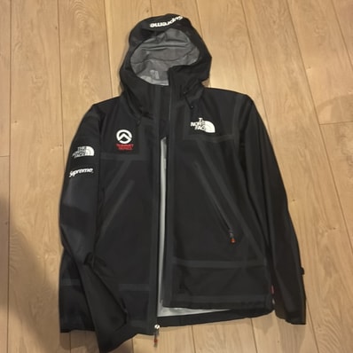 Supreme x The North Face Summit Series Outer Tape Seam Shell Jacket "Black"