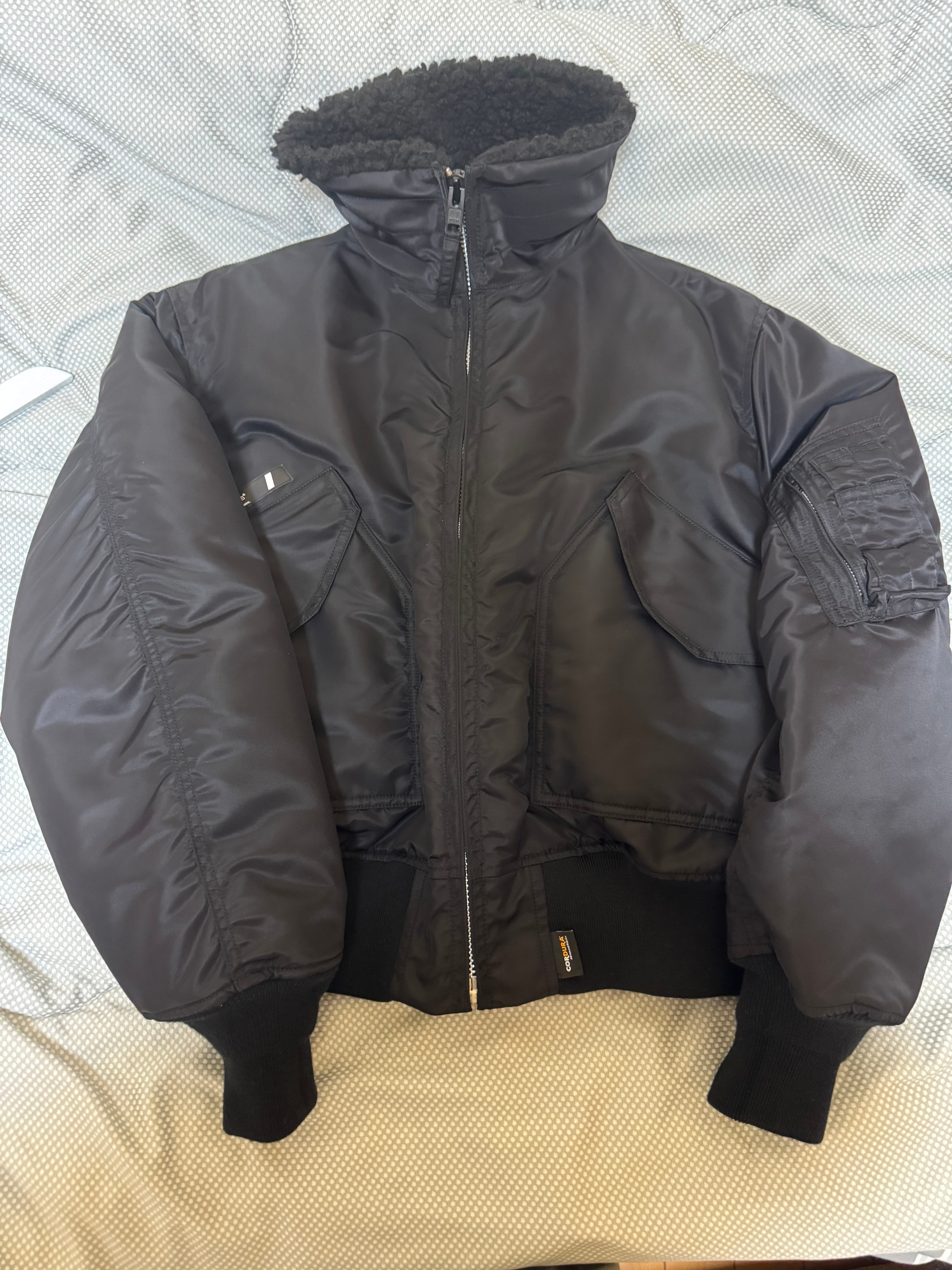 WTAPS ES / Jacket / Nylon. Satin. CORDURA "Black"