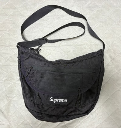 Supreme 2022ss Small Messenger Bag Supreme 2022ss Small Messenger Bag