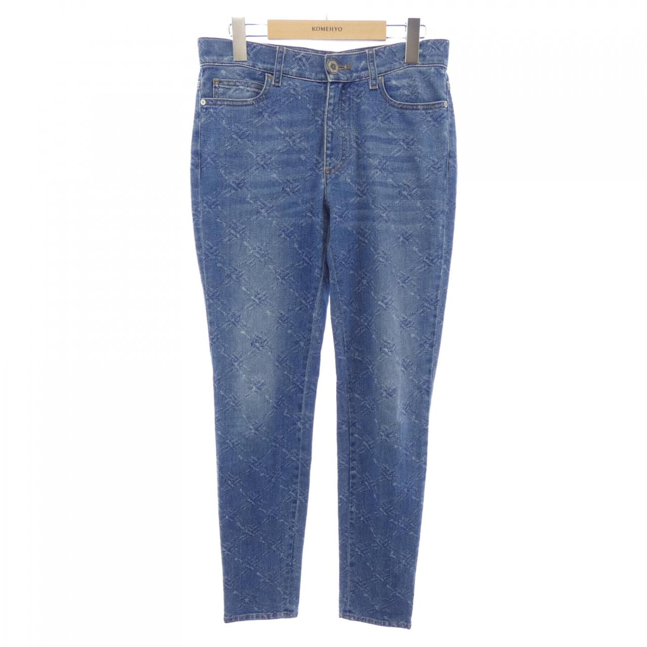 シャネル CHANEL P62010V47631 19B ジーンズ