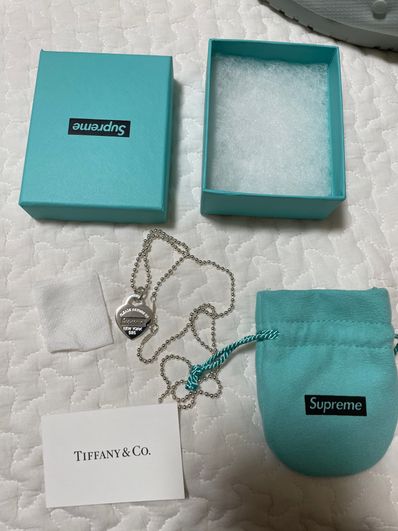 Supreme / Tiffany & Co. Return to Tiffany Heart Tag Pendant "Silver"
