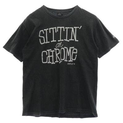 STUSSY ステューシー Tシャツ × Delicious Vinyl デリシャス・ヴァイナル 25周年記念 SITTIN' on CHROME 半袖 Tシャツ ブラック系 M【中古】