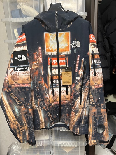 Supreme x The North Face Taped Seam Shell Jacket "Times square" NP52207I x NF0A82RK