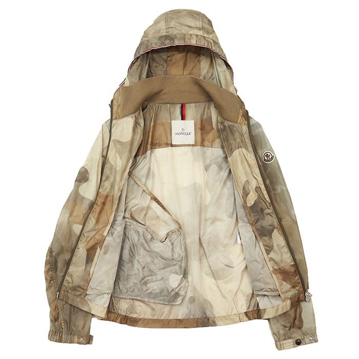 B (目立った傷や汚れなし)】SALE【美品】MONCLER モンクレール B (目立った傷や汚れなし)】SALE【美品】MONCLER モンクレール