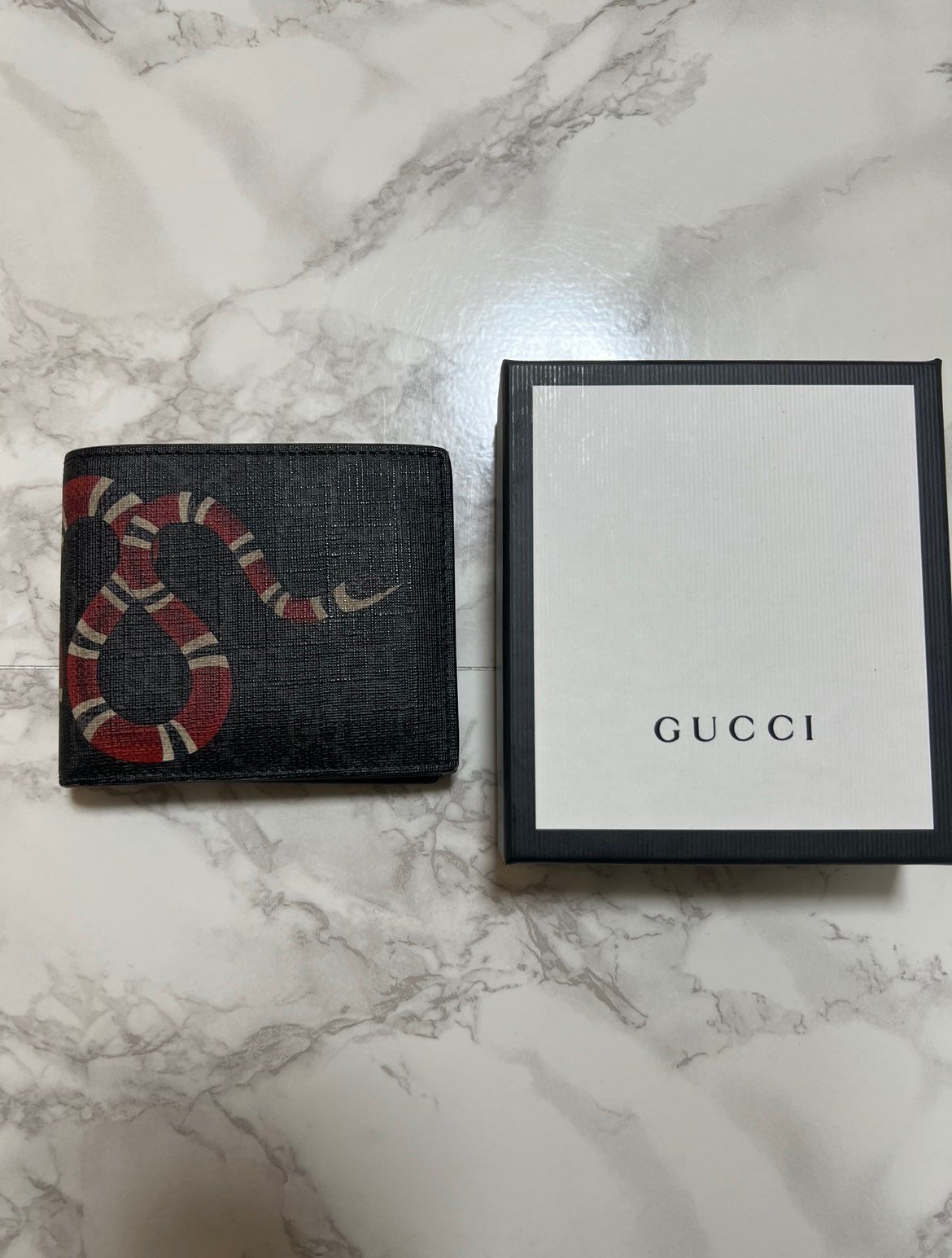 GUCCI Kingsnake Print GG Supreme Coin Wallet "Black"
