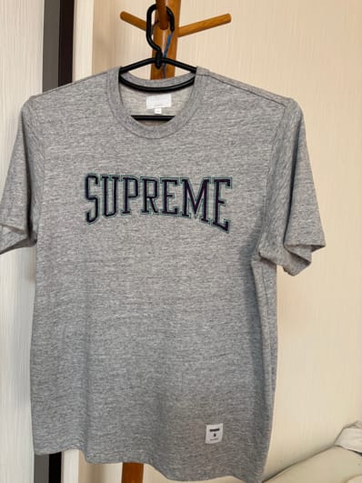 supreme Tシャツ