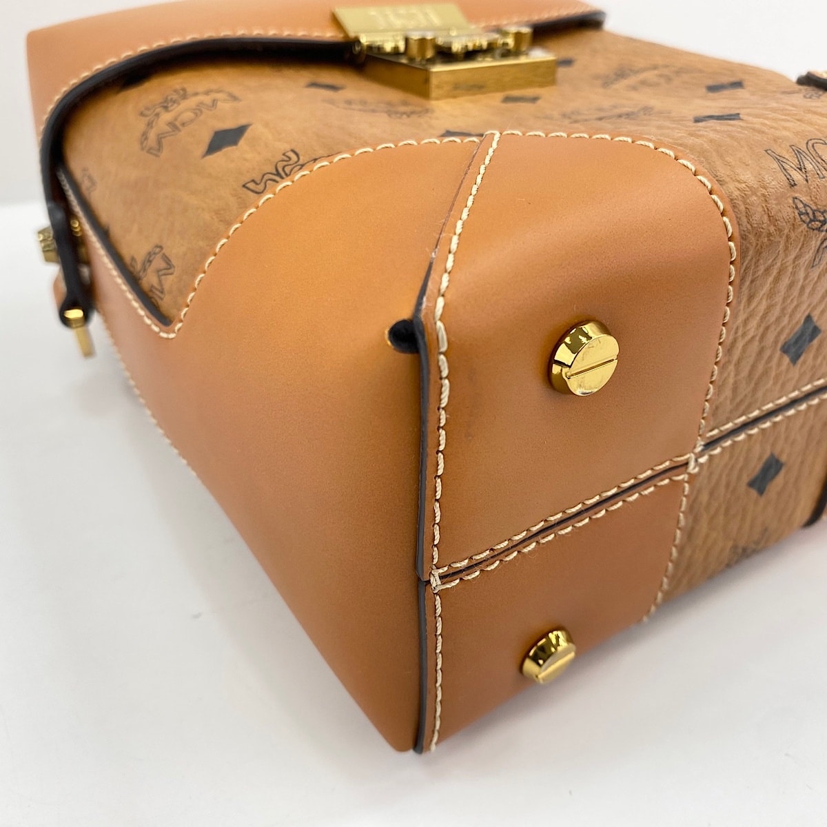 C (やや傷や汚れあり)】エム・シー・エム MCM ショルダーバッグ【中古