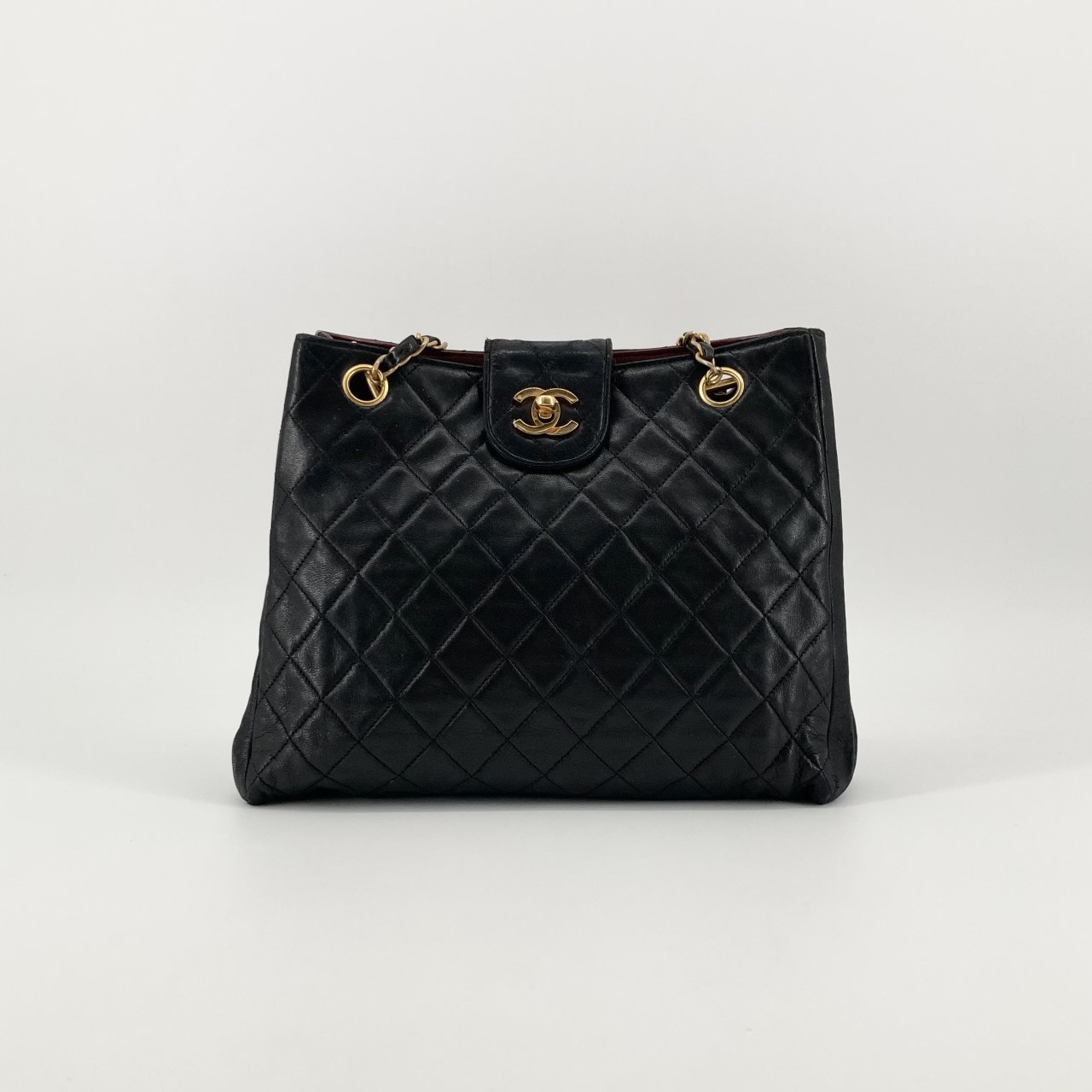 CHANEL(シャネル) マトラッセ チェーン ラムスキン キルティングステッチ ゴールド金具 トートバッグ ブラック×レッド