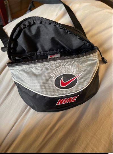 Supreme / Nike Shoulder Bag "Silver"