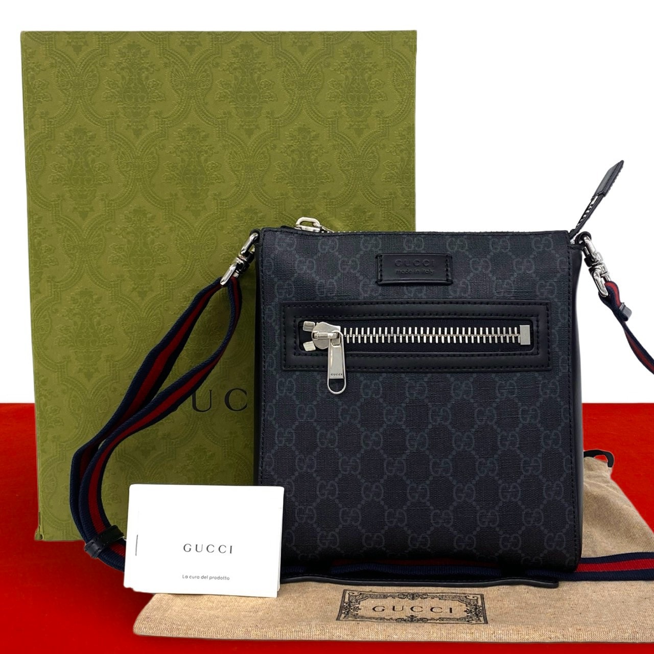 GUCCI グッチ スモール メッセンジャーバッグ GGスプリーム レザー ポリウレタン ショルダーバッグ ブラック
14703