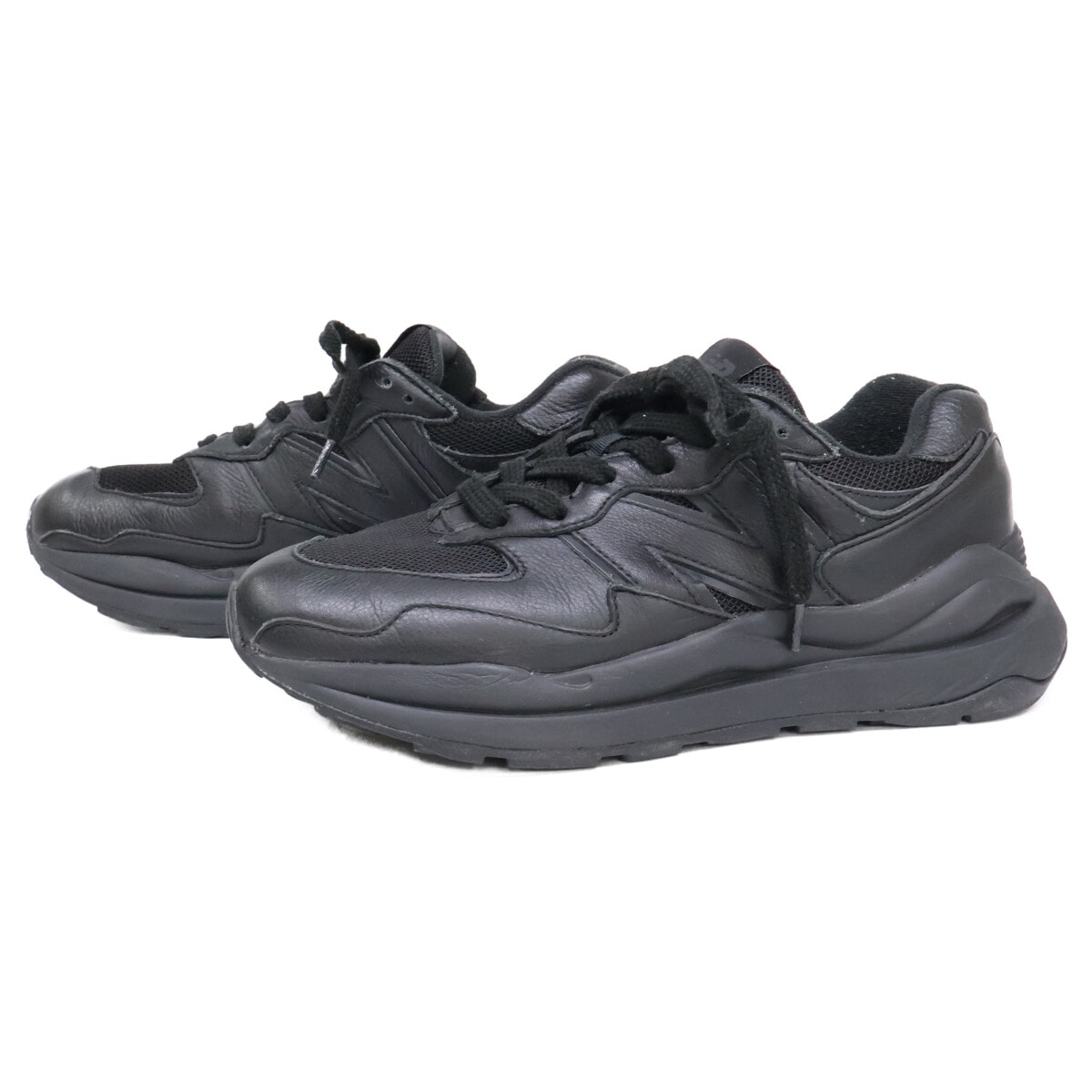 ニューバランス レザー×メッシュ 57/40 ローカットスニーカー 25.5