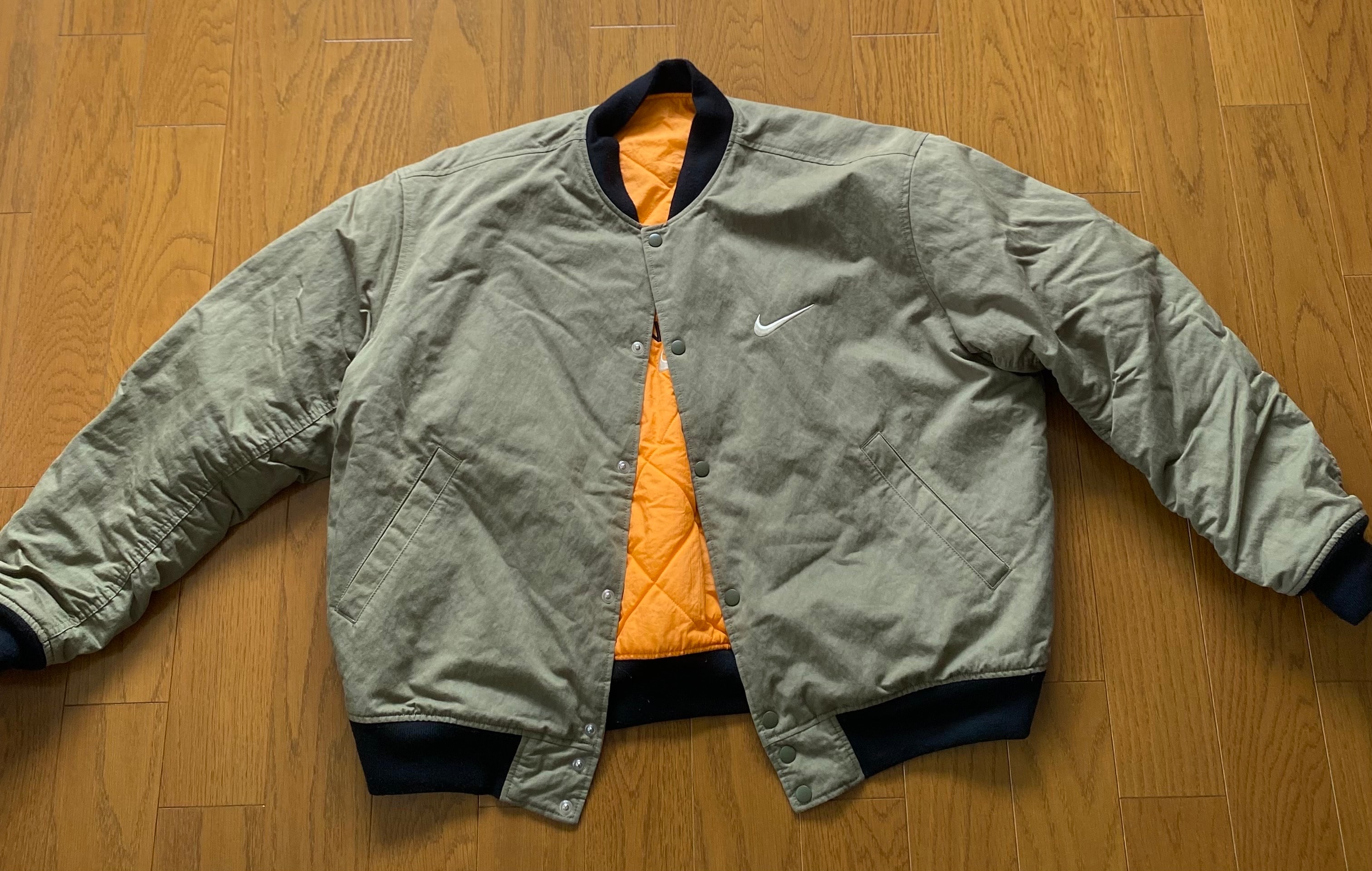 ナイキ x ステューシー リバーシブルジャケット "オリーブ"