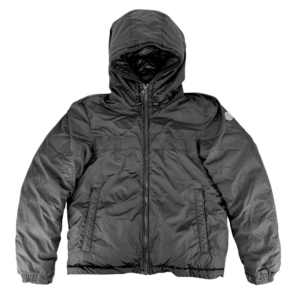 MONCLER モンクレール ダウンジャケット MONTVERNIER アウター アパレル 2サイズ 服 ブラック 黒 ブラック金具 ナイロン    メンズ 冬【中古品】