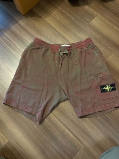 Supreme / Stone Island® Sweatshort "Red"