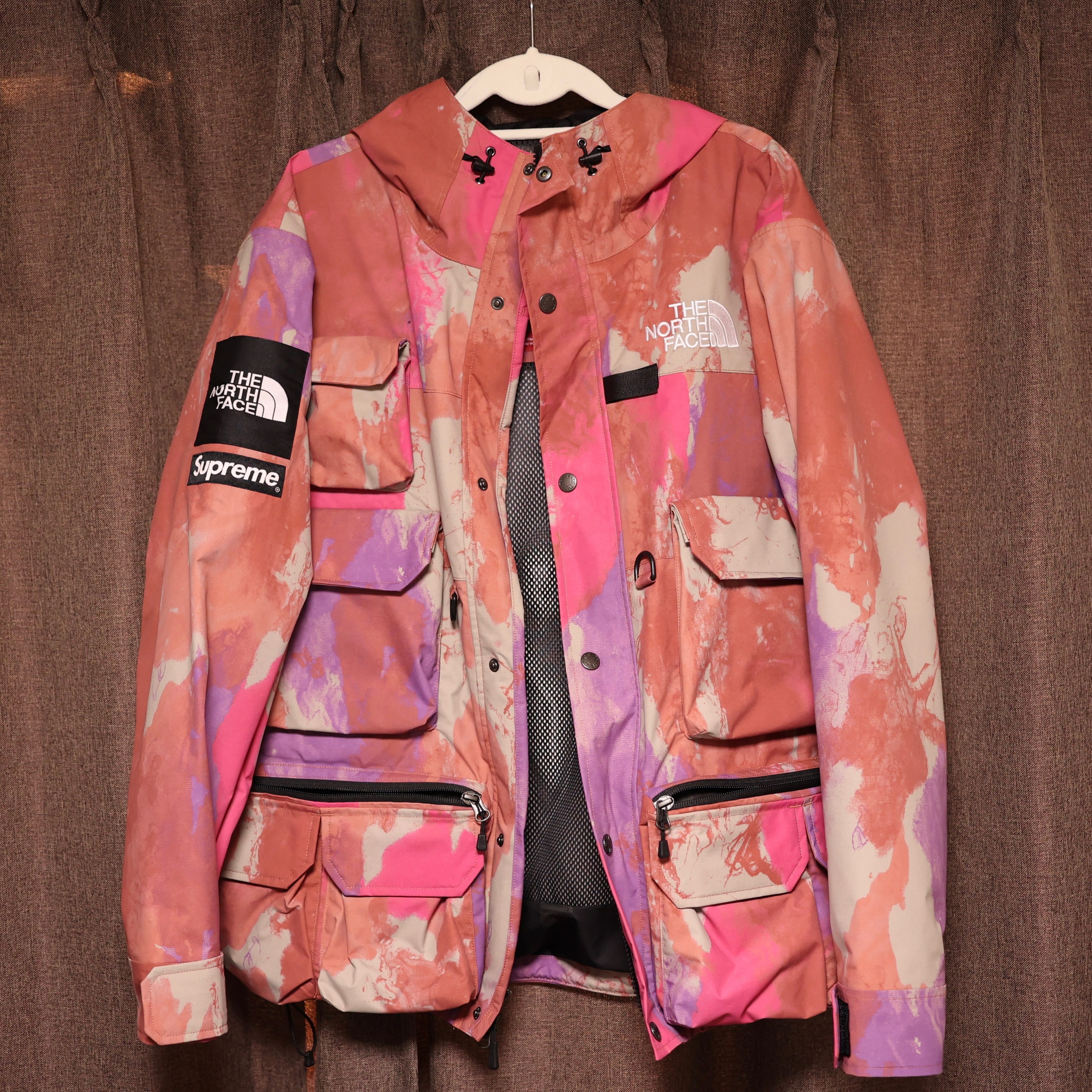 Supreme x The North Face Cargo Jacket "Pink"