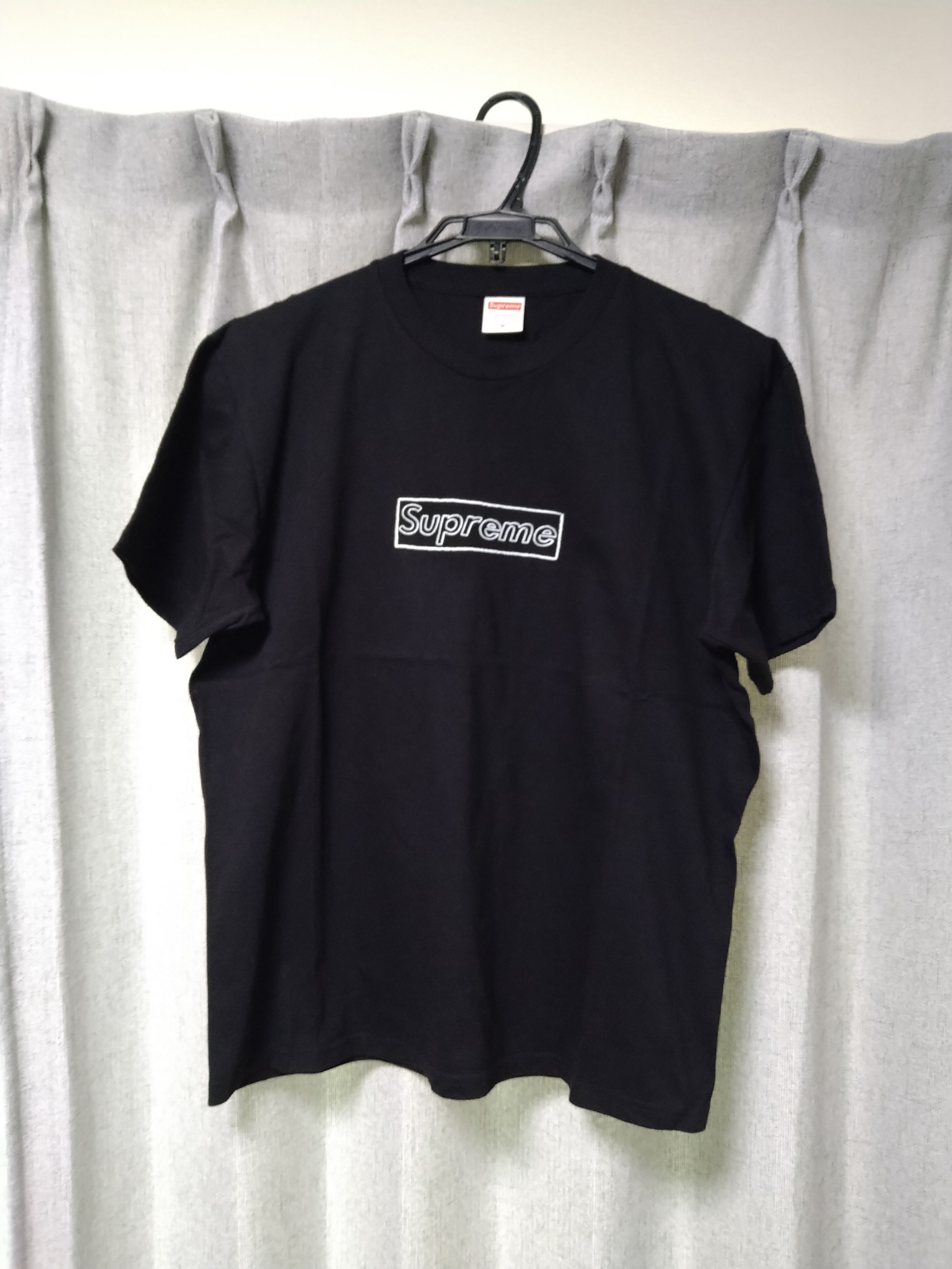 Supreme KAWS Chalk Logo Tee "Black"