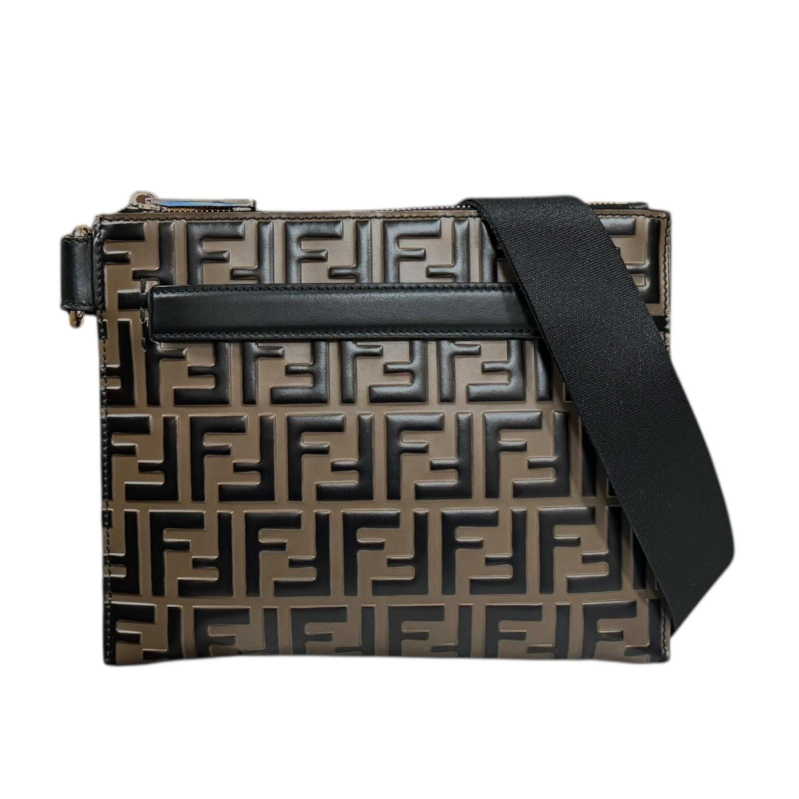 フェンディ ズッカ ショルダーバッグ レザー 7VA437 ブラウン メンズ FENDI 中古