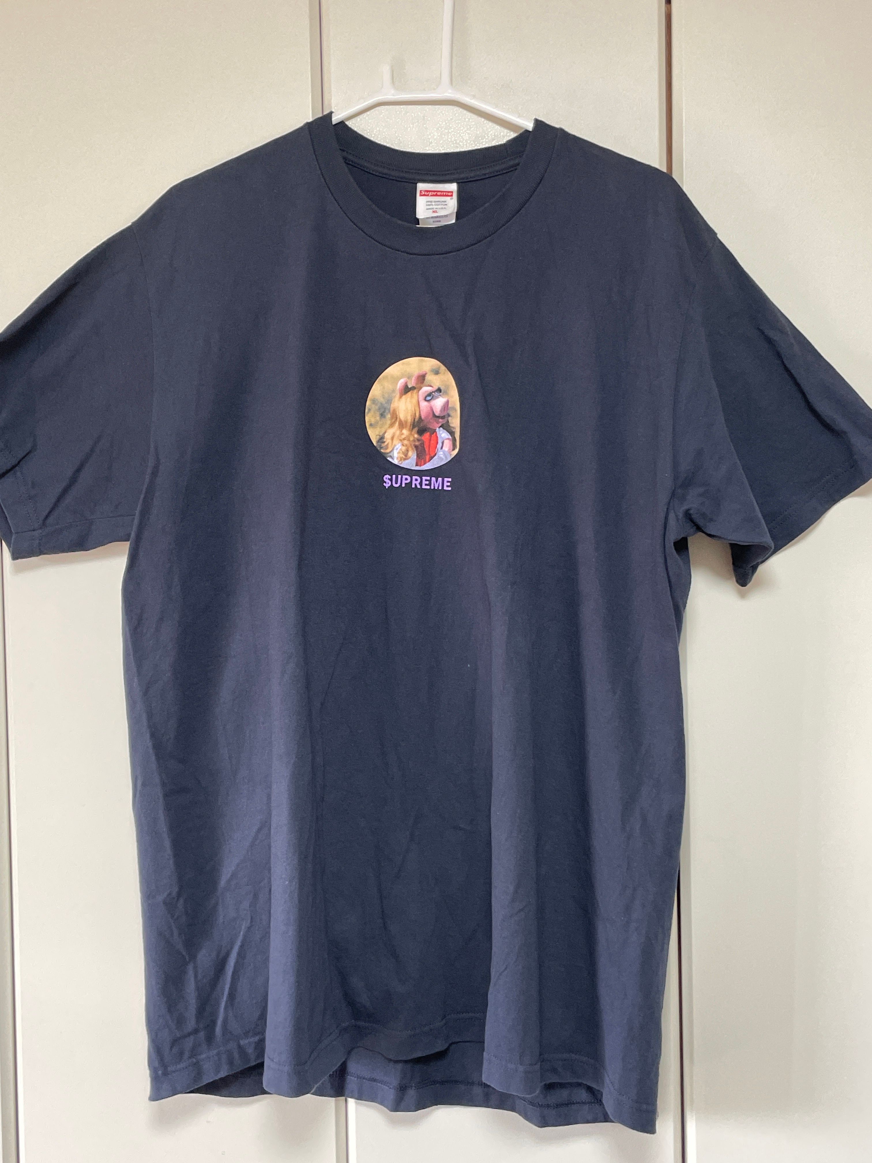 Supreme Miss Piggy Tee "Navy"