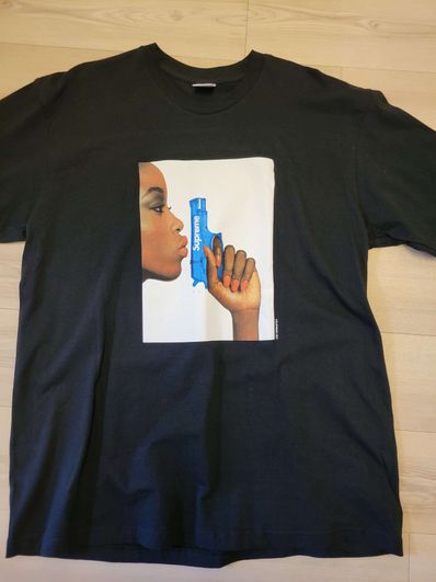 Supreme Water Pistol Tee "Black"