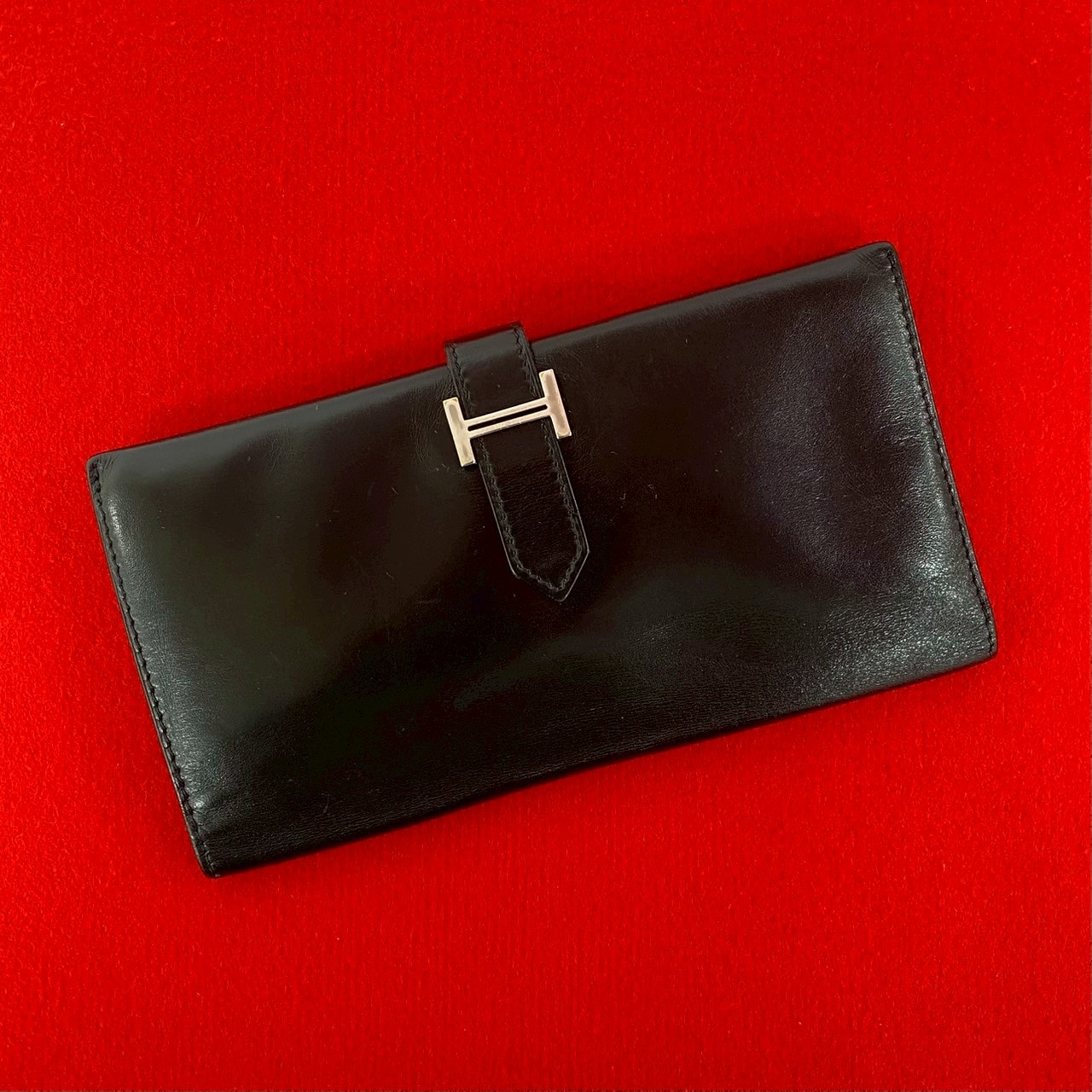 HERMES エルメス ベアン ボックスカーフ 長財布 ブラック
 555-3