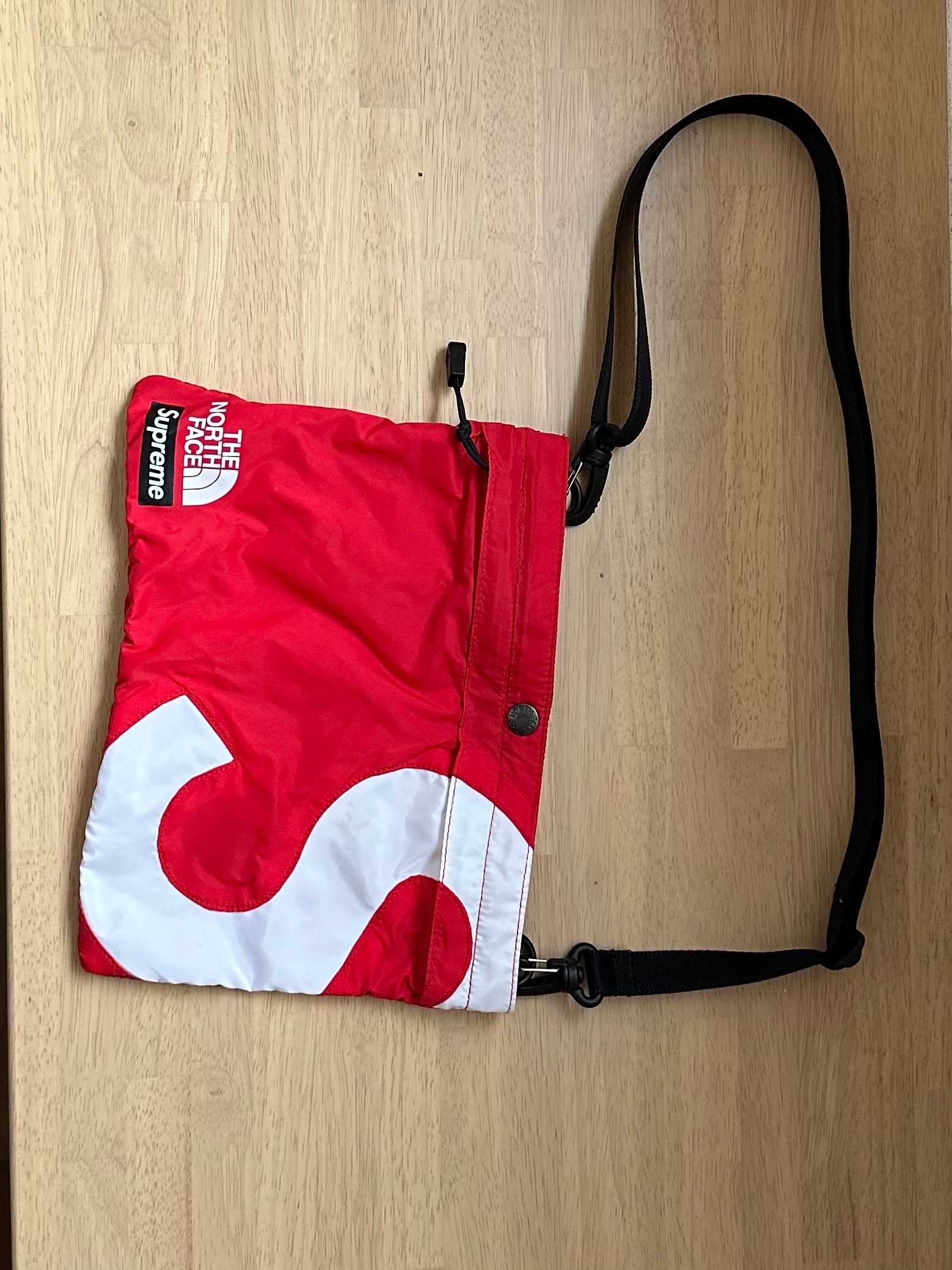 Supreme x The North Face S Logo Shoulder Bag "Red"