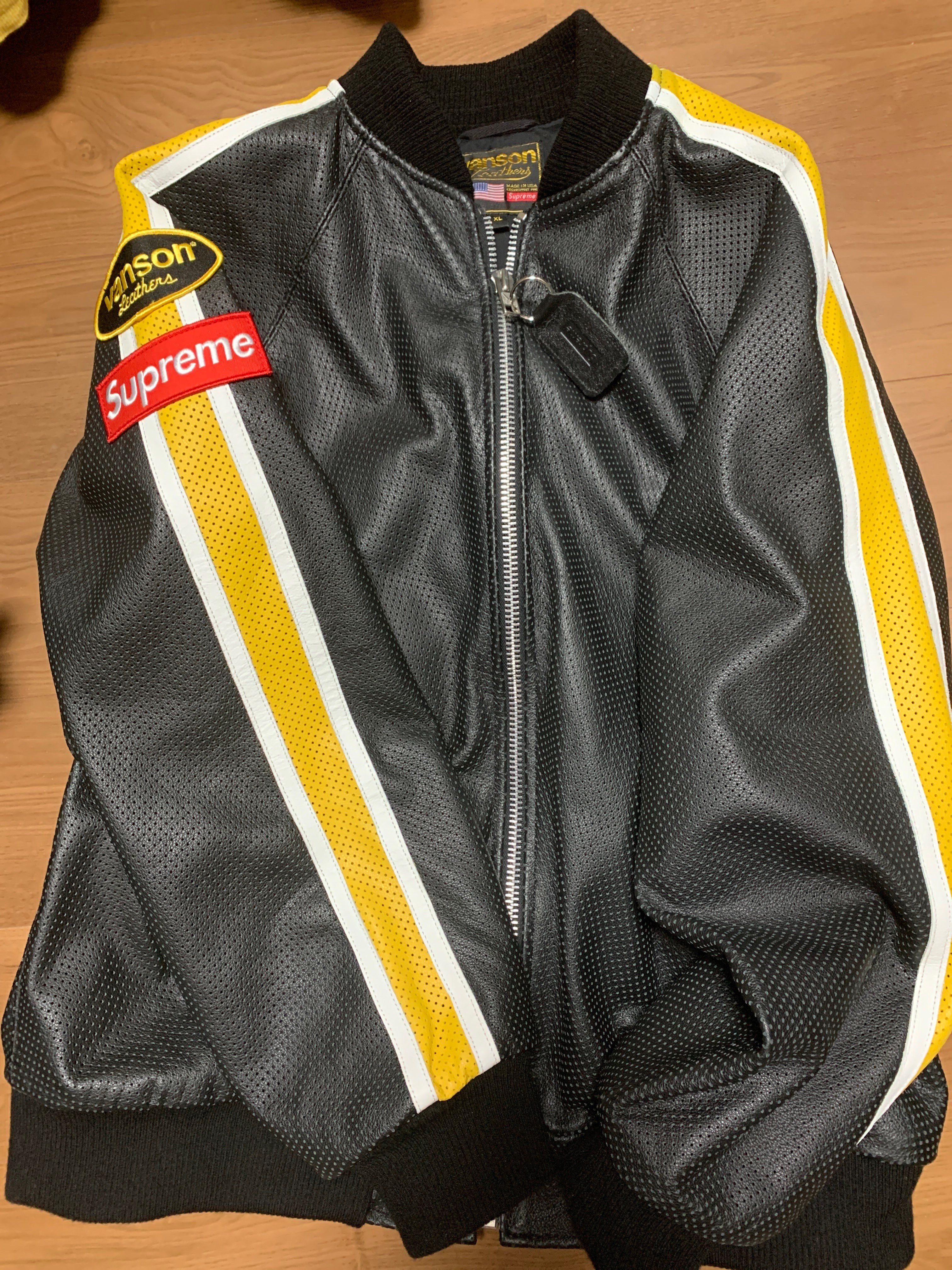 Supreme / Vanson Leathers® Perforated Bomber Jacket "Black"