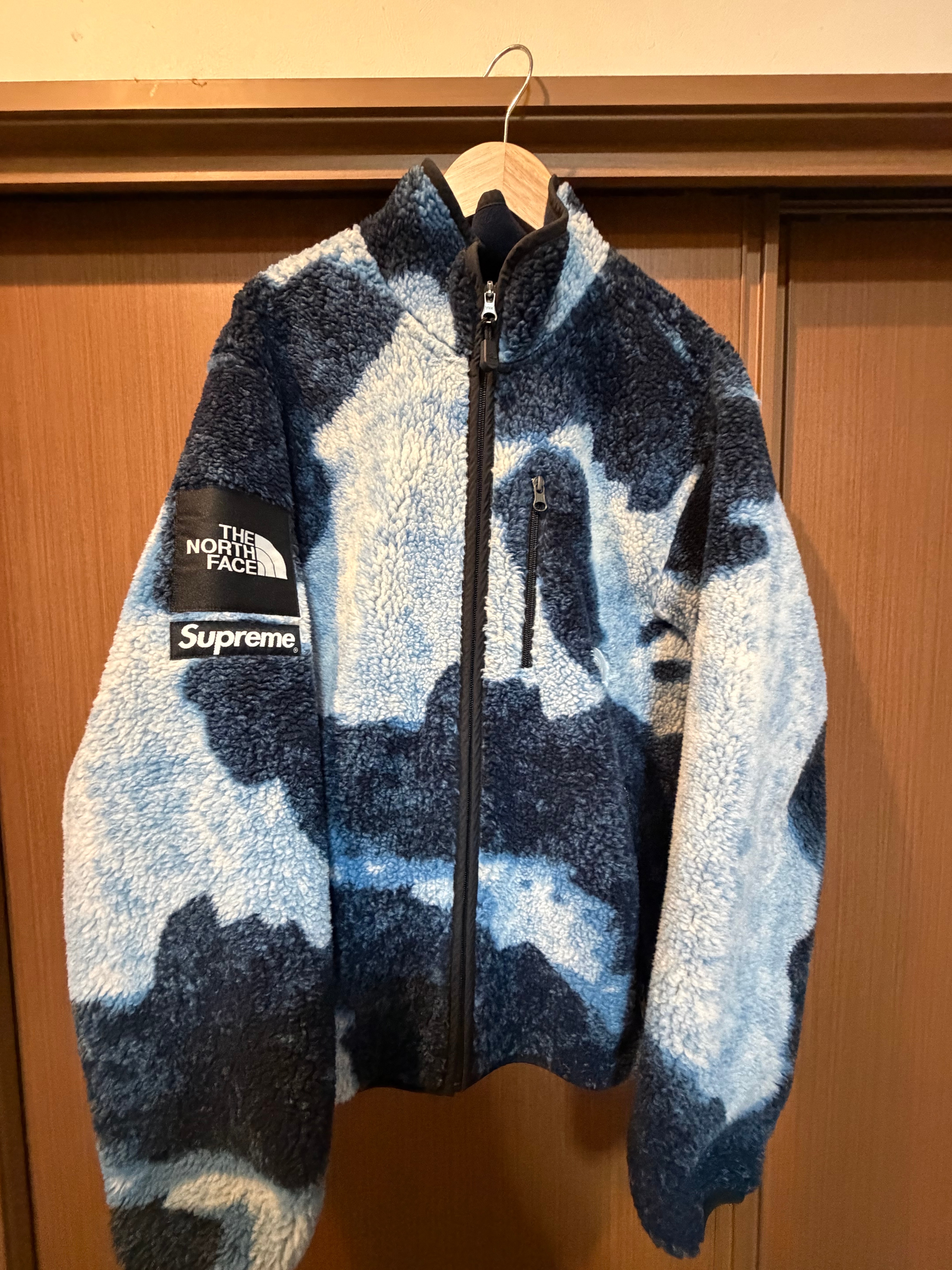 Supreme x The North Face Bleached Denim Print Fleece Jacket "Indigo"