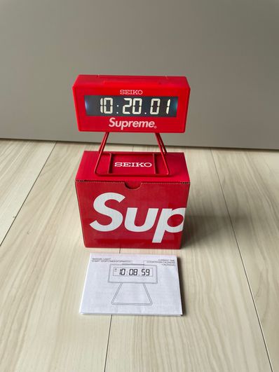 Supreme / Seiko Marathon Clock "Red"