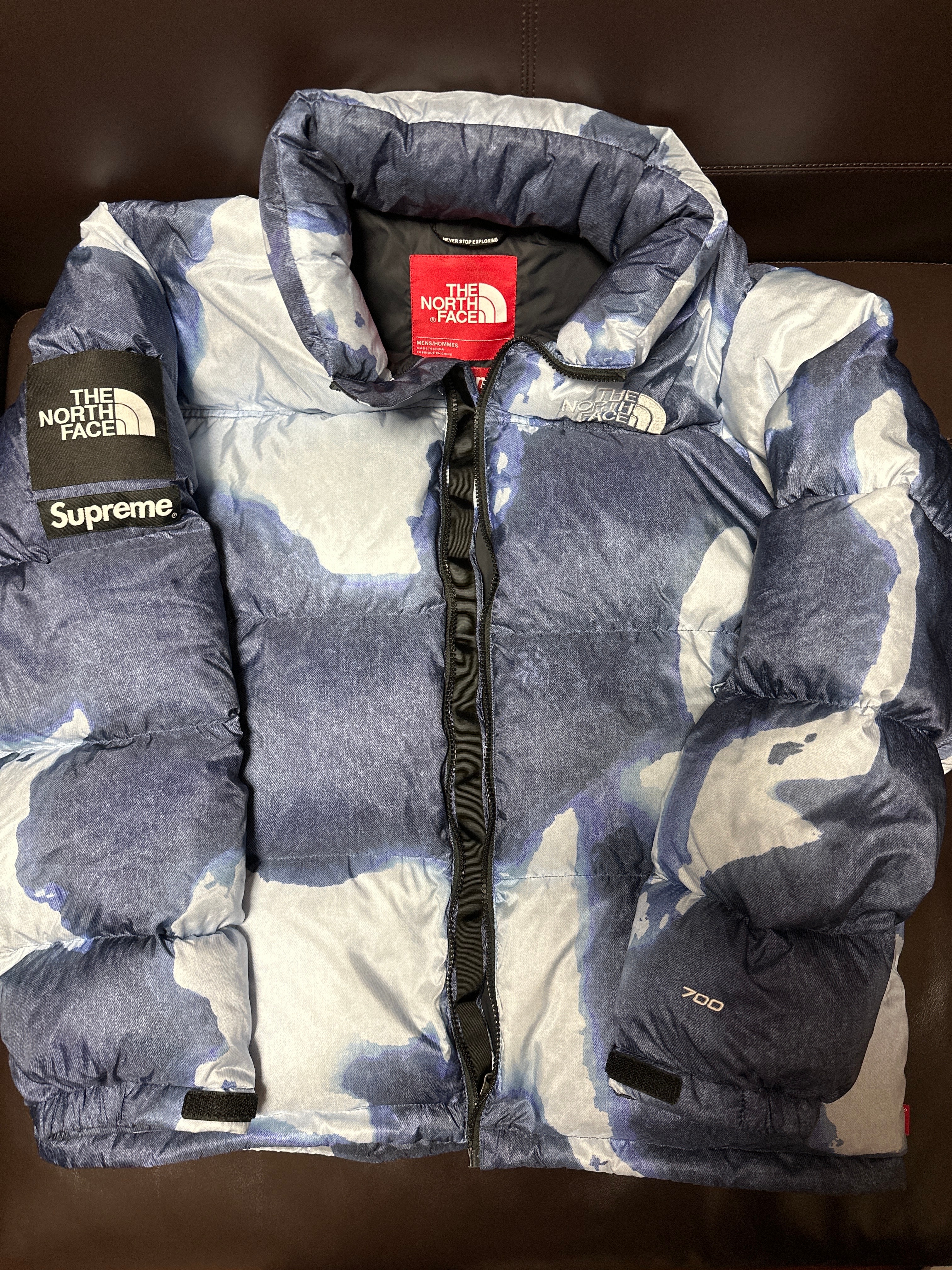 Supreme x The North Face Bleached Denim Print Nuptse Jacket "Indigo"