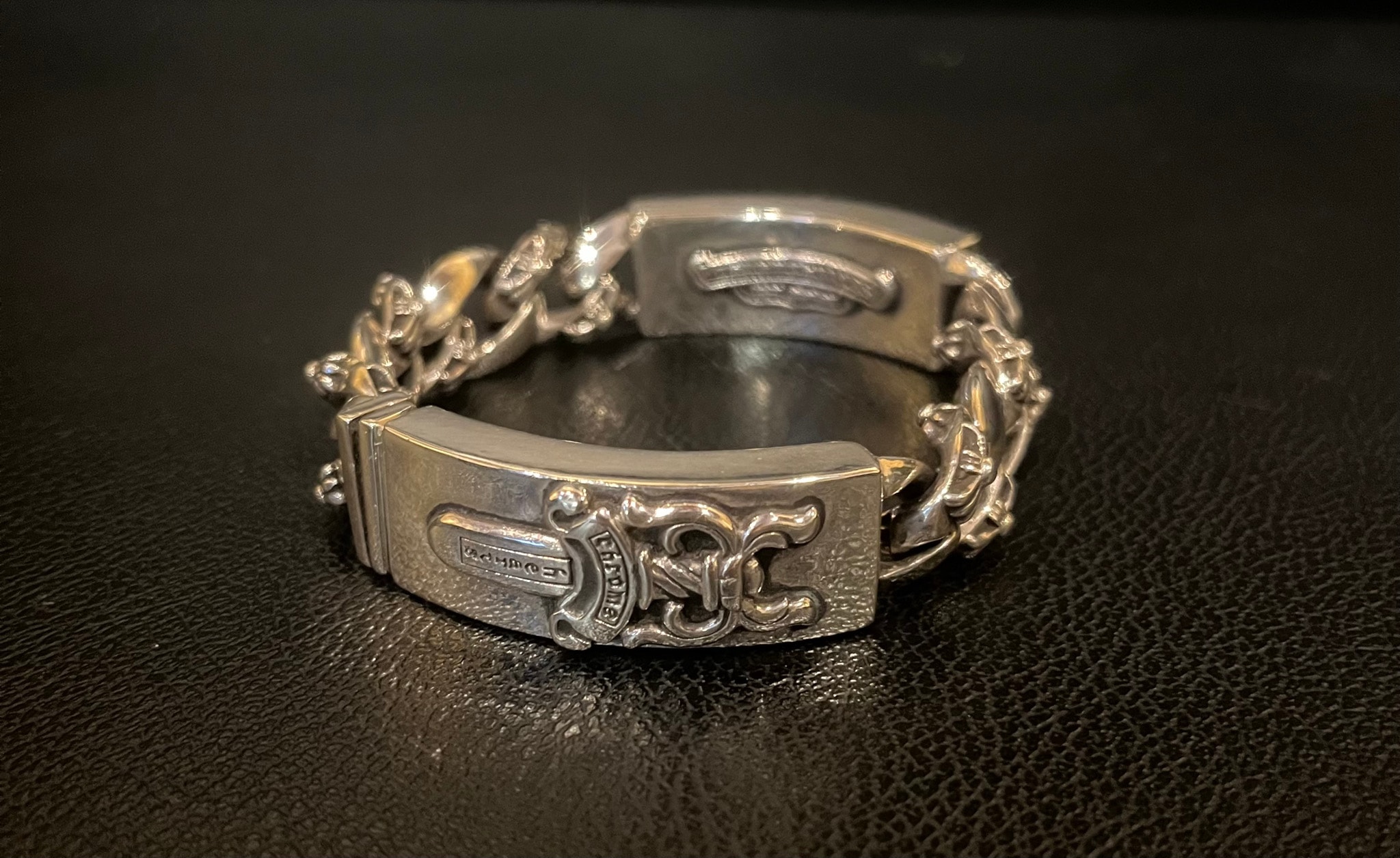 Chrome Hearts Double ID Bracelet W / Dagger & Dagger W / Classic Link ID Double-DAGGER & DAGGER W / CLASSIC LINK "Silver"