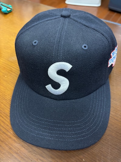 Supreme World Famous S Logo 6-Panel "Navy"