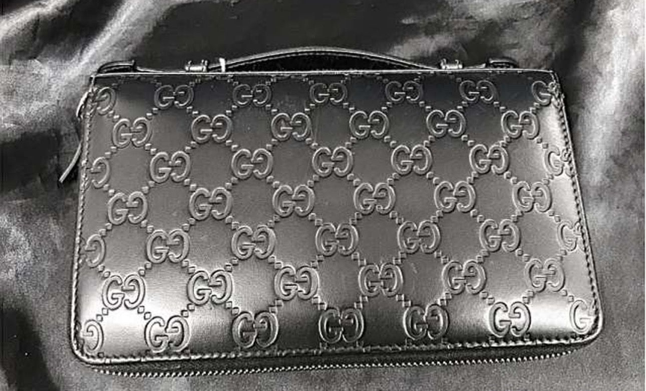GUCCI Rubber Coating Leather W Zip Travel Case "Black"