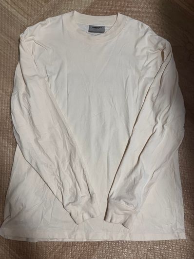 FEAR OF GOD ESSENTIALS Long Sleeve Tee "Butter cream"