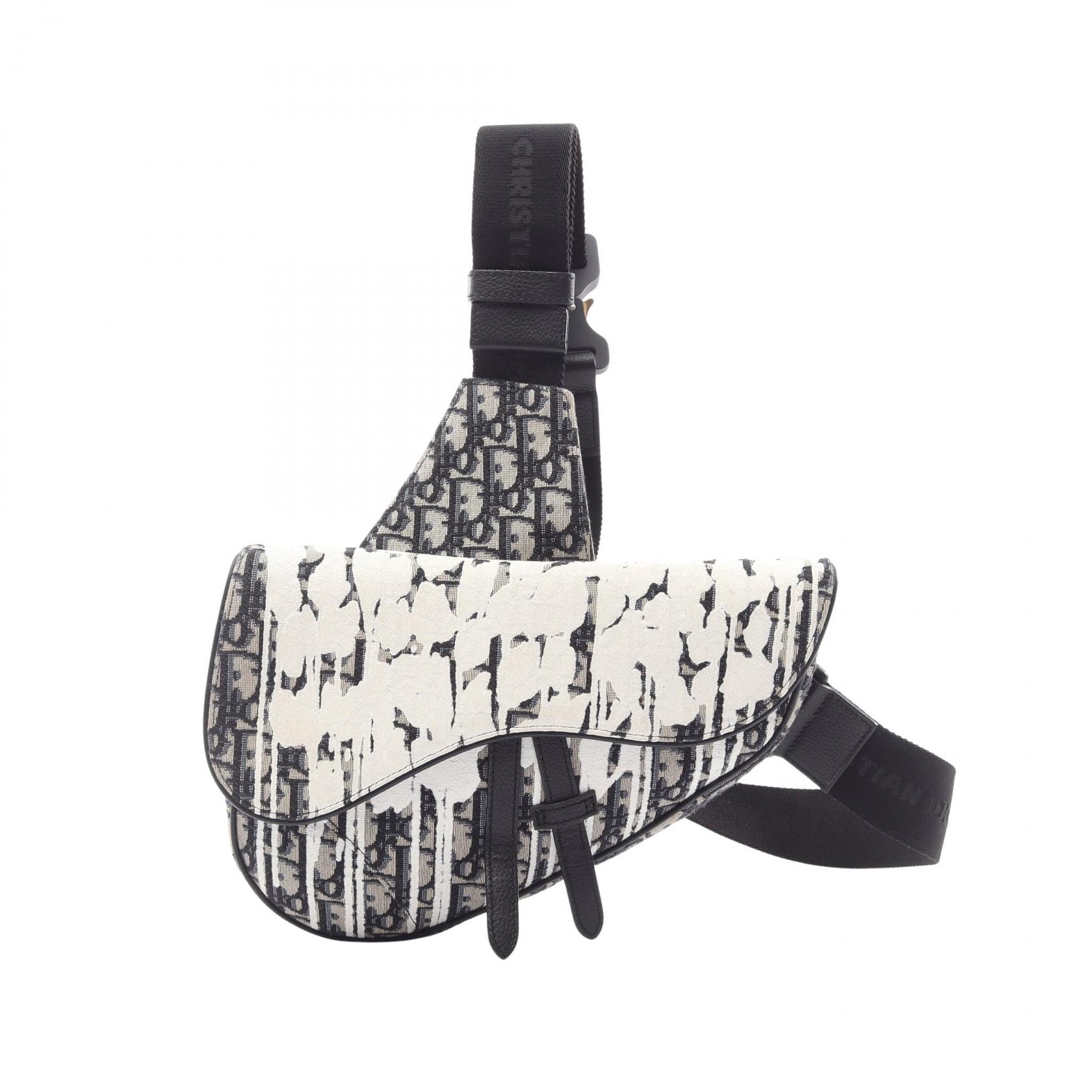 ディオール Dior DIOR × Raymond Pettibon SADDLE サドル オブリーク ウエストバッグ ボディバッグ バッグ キャンバス レザー メンズ ネイビー系 / ホワイト系 / ブラック系 【中古】